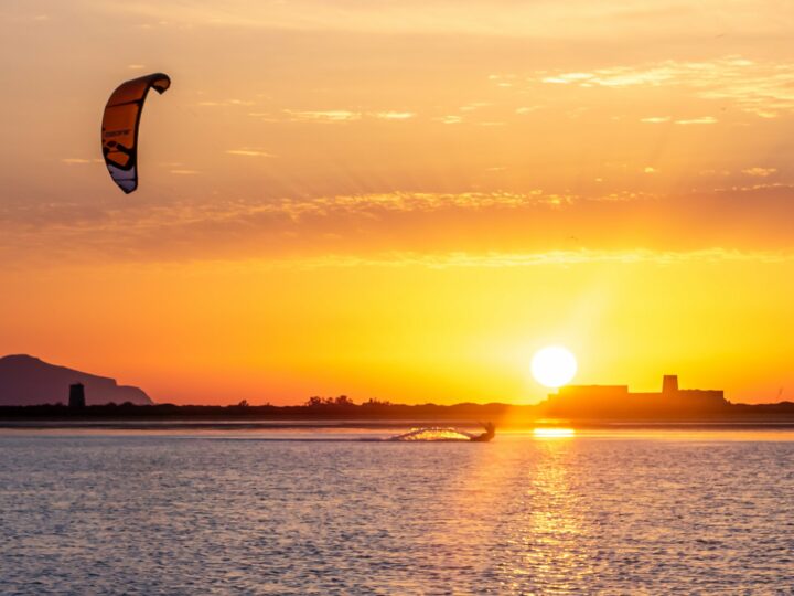 Gdzie najlepiej zrobić kurs kitesurfingu w Europie? Oto 6 najlepszych miejsc!
