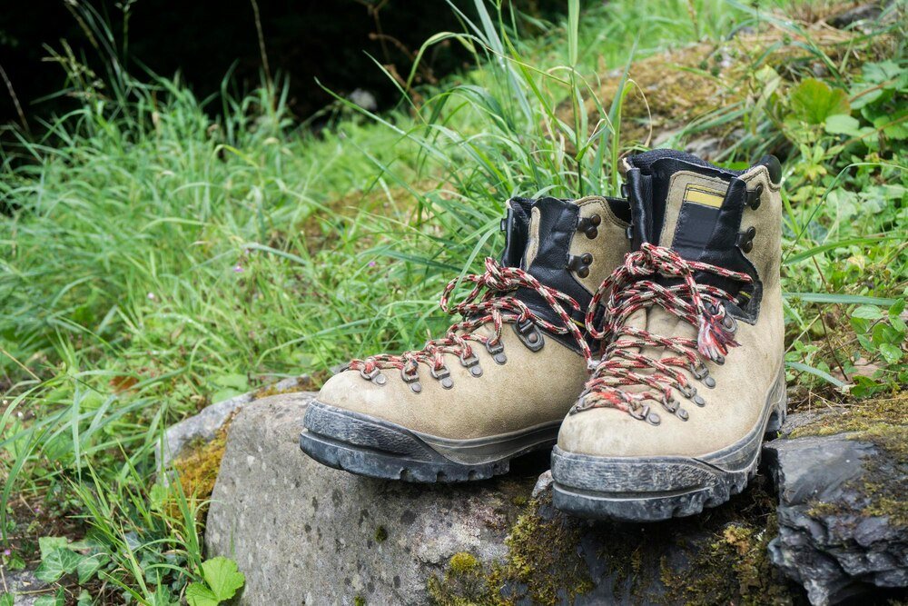 La Sportiva buty trekkingowe damskie – jak wybrać idealne obuwie na górskie wędrówki